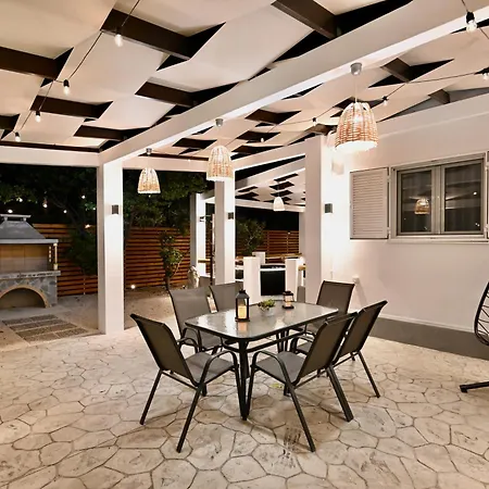 Harmony Garden House *