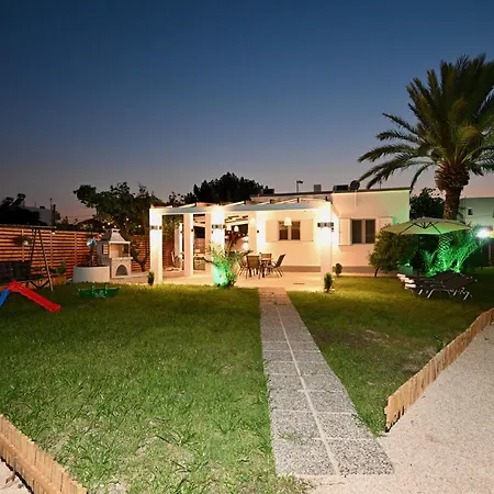 בית נופש Harmony Garden House