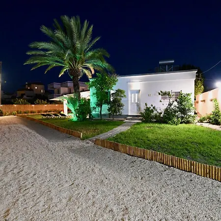 בית נופש Harmony Garden House יאליסוס